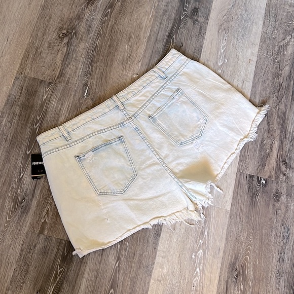 Vintage Look Distressed High Waist shorts Curvy Size 20 💯 Cotton New!! - Picture 4 of 8